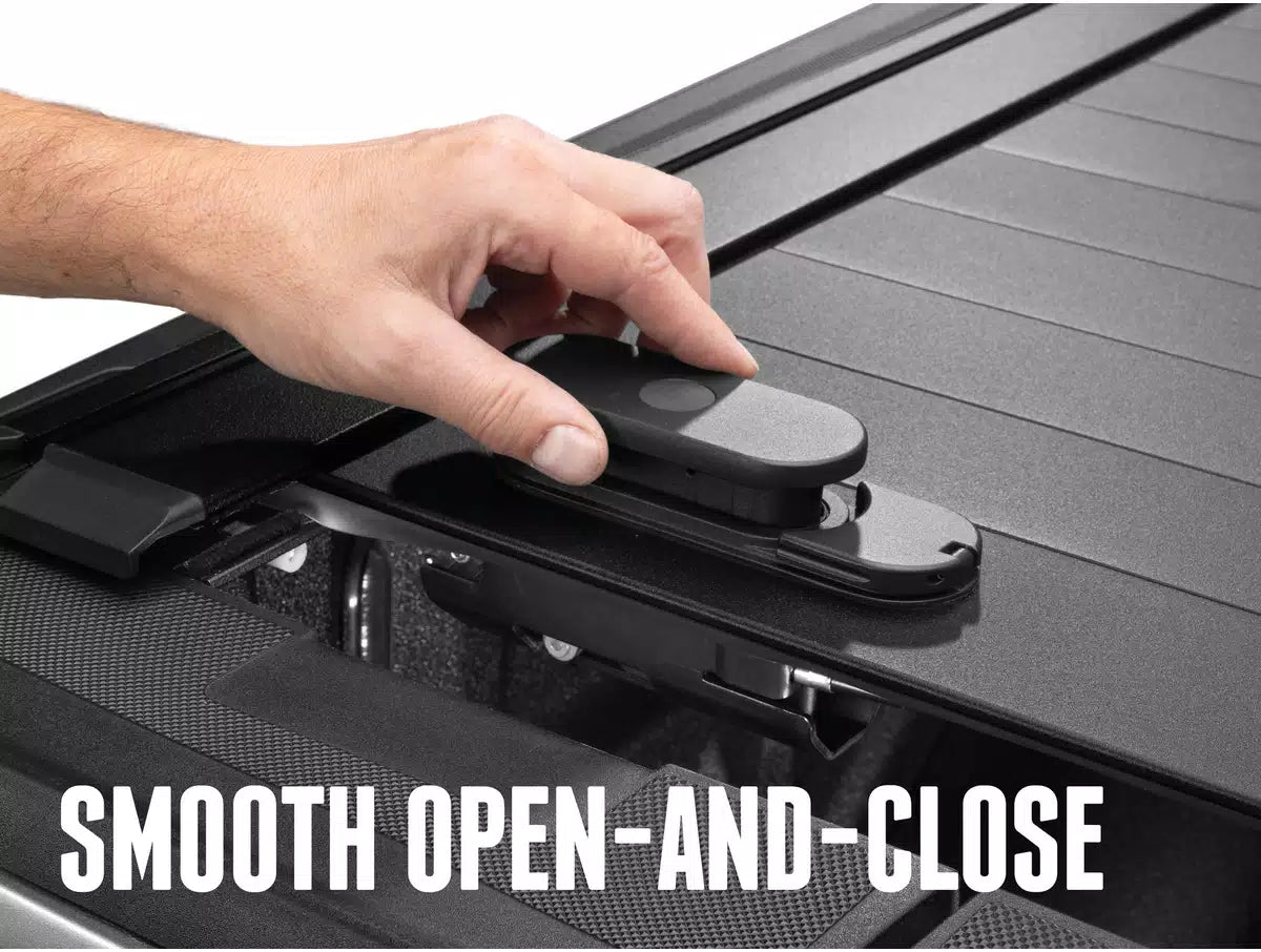 RetraxPRO XR Manual Retractable Tonneau Cover w/ T-Slot Rails 5'7" Bed