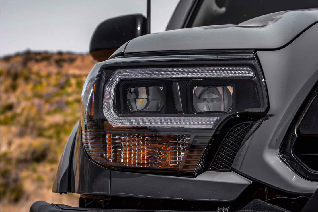 Toyota Tacoma (12-15) XB Hybrid LED Headlights (Amber DRL)