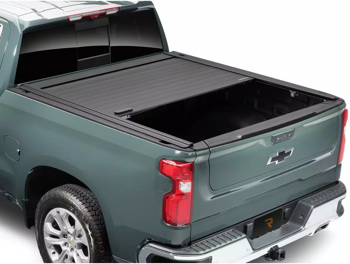 RetraxPRO MX Manual Retractable Tonneau Cover 5'7" Bed